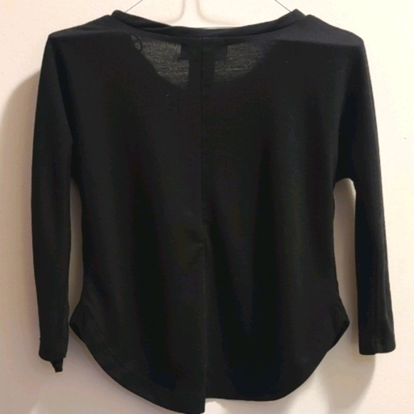 📻4/$15 3T Guess? Tshirt - Picture 2 of 8